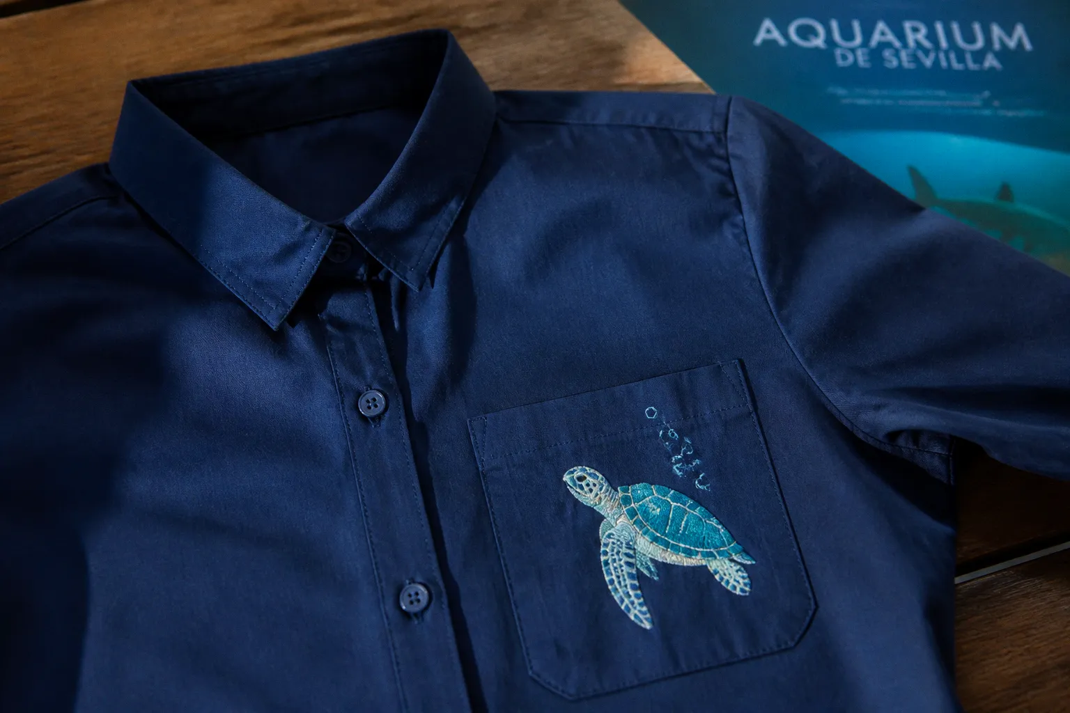 Aquarium de Séville horaires : verdict sur les tenues du staff