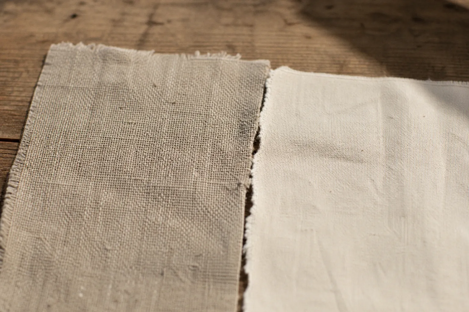 Chanvre ou coton bio : quelle fibre pour vos vêtements ?