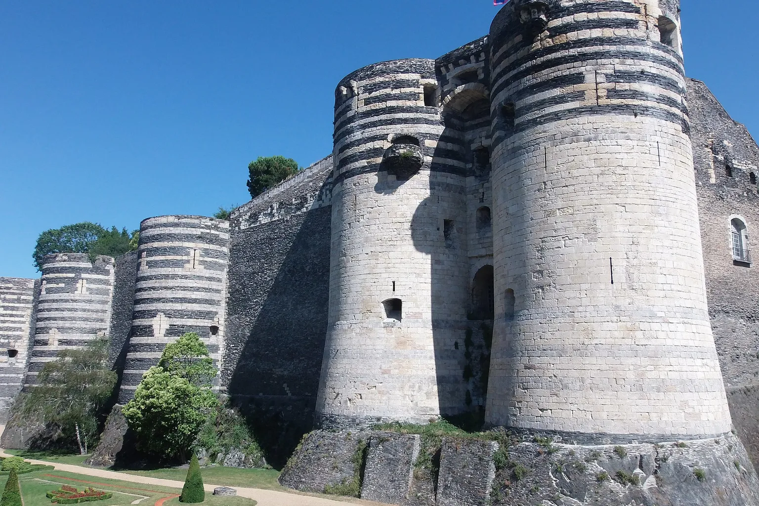 Château d'Angers tarifs : 4 indicateurs pour valider votre accès