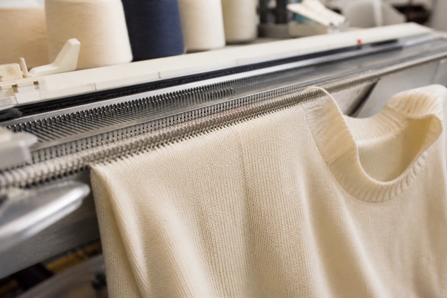 Knitup révolutionne la maille personnalisée avec une production à l'unité