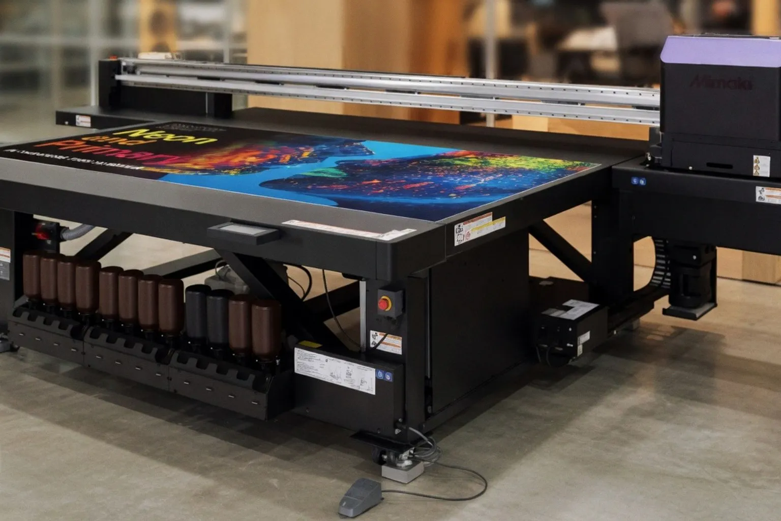 Nouvelles imprimantes Mimaki : cap sur l'impression UV et le textile DTF