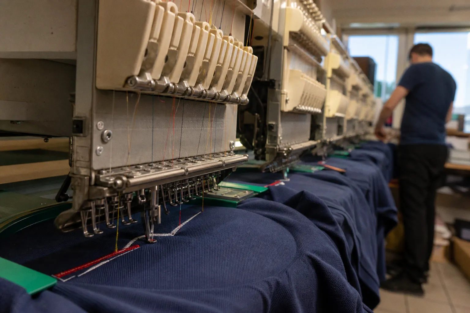 Polos d'entreprise : notre test de résistance à l'usure
