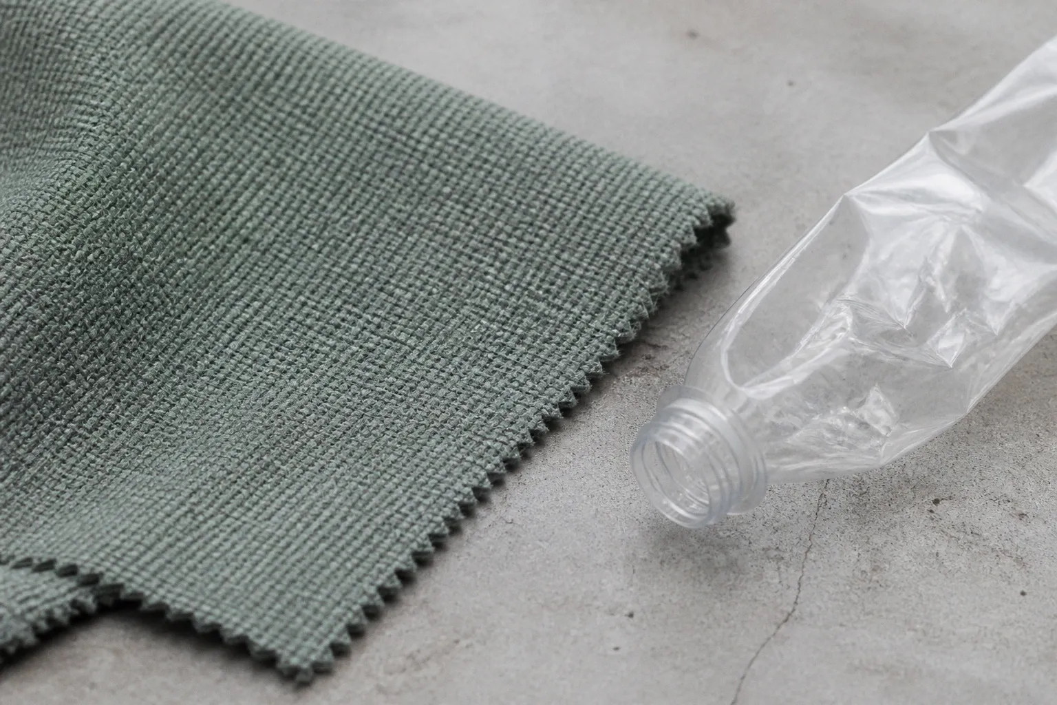 Polyester recyclé rPET : un choix RSE vraiment pertinent ?