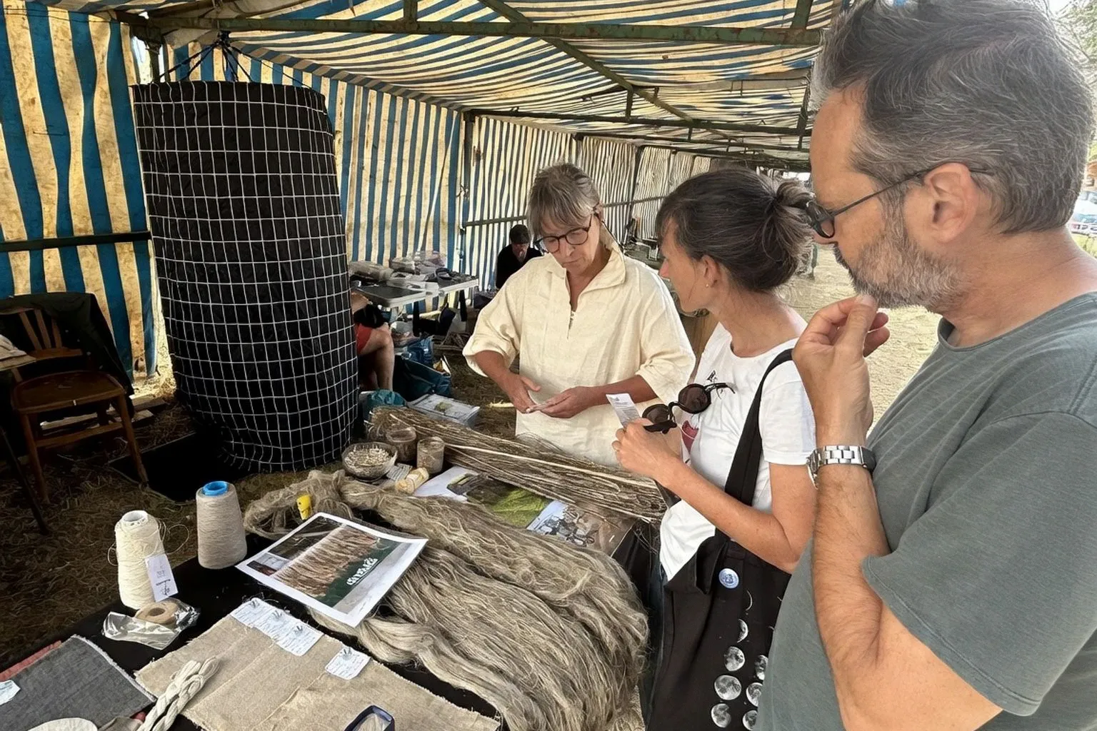 Textile publicitaire : les nouveaux défis de la conformité et des matières